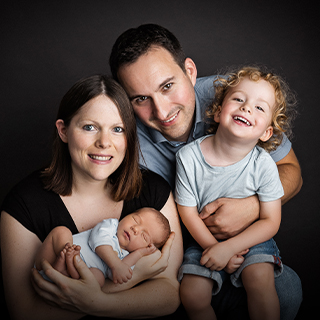 Familyshooting, Familienfotografie, Babyfotografie, Babyfotos, Newbornshooting mit Eltern, Babyshooting mit Geschwister, Fotostudio Knobloch in Bötzingen am Kaiserstuhl, Babyfotograf Bötzingen, Familienfotograf Bötzingen, Neugeborenenfotograf Freiburg, Neugeborenenfotografin Freiburg, Newbornshooting Breisach, Familyshooting Emmendingen, Babyshooting March, Babyfotos Bad Krozingen, Neugeborenenfotografie Vogtsburg, Babyfotograf Freiburg, Babyfotografin Freiburg, Neugeborenenfotograf Breisach, Neugeborenenfotografin Breisach, Newbornshooting Emmendingen, Neugeborenenshooting March, Babyshooting Bad Krozingen, Babyfotos Vogtsburg, Babyfotograf Breisach, Babyfotografin Breisach, Neugeborenenfotograf Emmendingen, Neugeborenenfotografin Emmendingen, Newbornshooting March, Neugeborenenshooting Bad Krozingen, Babyshooting Vogtsburg, Babyfotos Breisach, Babyfotograf Emmendingen, Babyfotografin Emmendingen, Neugeborenenfotograf March, Neugeborenenfotografin March, Newbornshooting Bad Krozingen, Neugeborenenshooting Vogtsburg, Babyshooting Breisach, Babyfotos Emmendingen, Babyfotograf March, Babyfotografin March, Neugeborenenfotograf Bad Krozingen, Neugeborenenfotografin Bad Krozingen, Newbornshooting Vogtsburg, Neugeborenenshooting Breisach, Babyshooting Emmendingen, Babyfotograf Bad Krozingen, Babyfotografin Bad Krozingen, Neugeborenenfotograf Vogtsburg, Neugeborenenfotografin Vogtsburg, Neugeborenenfotografie Offenburg, Babyfotograf Lörrach, Babyfotografin Offenburg, Neugeborenenfotograf Lörrach, Neugeborenenfotografin Offenburg, Newbornshooting Lörrach, Neugeborenenshooting Offenburg, Babyshooting Lörrach, Babyfotos Offenburg, Neugeborenenfotografie Lörrach, Babyfotograf Offenburg, Babyfotografin Lörrach,, Neugeborenenfotograf Offenburg, Neugeborenenfotografin Lörrach, Newbornshooting Offenburg, Neugeborenenshooting Lörrach, Babyshooting Offenburg, Babyfotos Lörrach